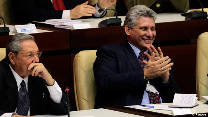 Kuba Raul Castro und Miguel Diaz Canel im Parlament 24.02.2013 (Reuters)