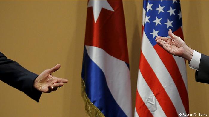 Kuba Treffen Obama Castro Symbolbild Beziehungen USA Kuba (Reuters/C. Barria)