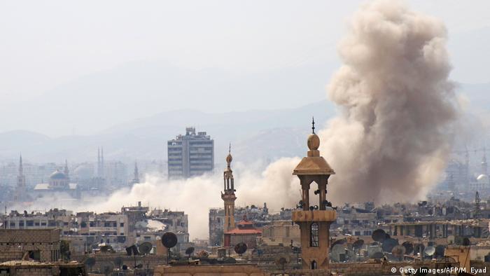 Suriye'nin başkenti Şam'ın doğu bölgeleri çatışmalarda büyük hasar gördü.