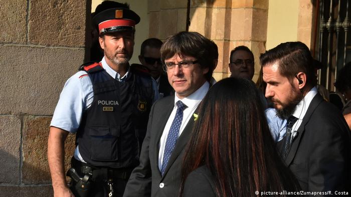Spanien Katalonien Carles Puigdemont (picture-alliance/Zumapress/R. Costa)