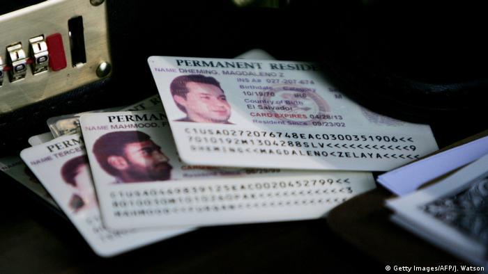 US Greencard - Permanent Resident Card (Getty Images/AFP/J. Watson)