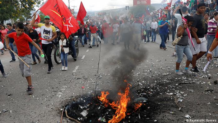 Proteste nach den Wahlen in Honduras (Reuters/H. Romeo)