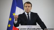 Frankreich Emmanuel Macron in Calais