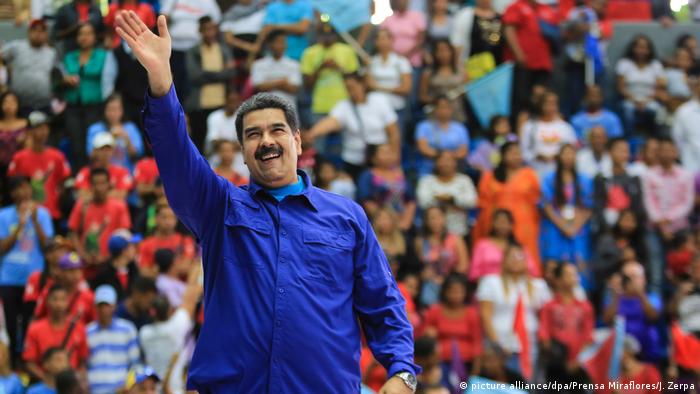 Venezuela Nicolas Maduro (picture alliance/dpa/Prensa Miraflores/J. Zerpa)