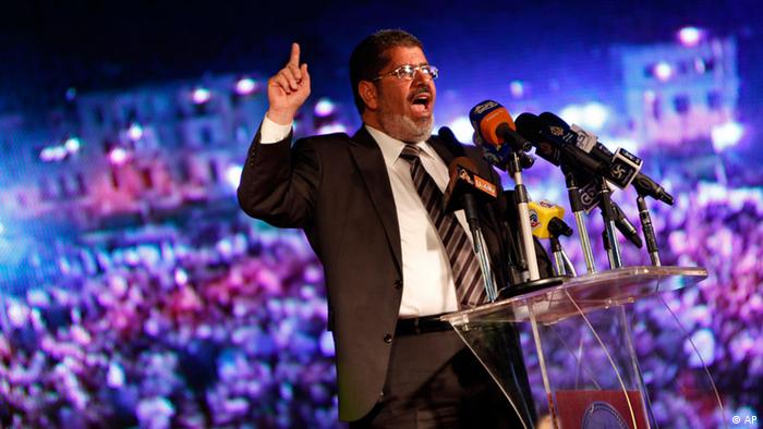 مصر الإخوان يعلنون فوز مرسي بالرئاسة وشفيق يشكك أخبار Dw عربية أخبار عاجلة ووجهات نظر من جميع أنحاء العالم Dw 18 06 2012