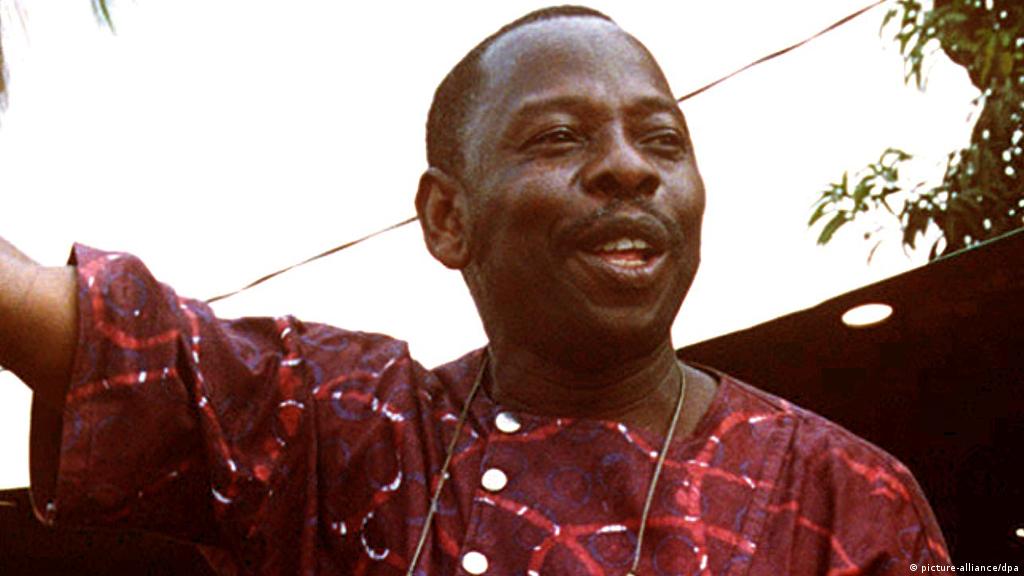 Why Nigerian activist Ken Saro-Wiwa was executed | Africa | DW | 09.11.2015