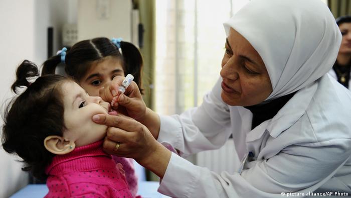 علماء ظهور شلل الأطفال في سوريا يهدد أوروبا أخبار Dw عربية أخبار عاجلة ووجهات نظر من جميع أنحاء العالم Dw 08 11 2013