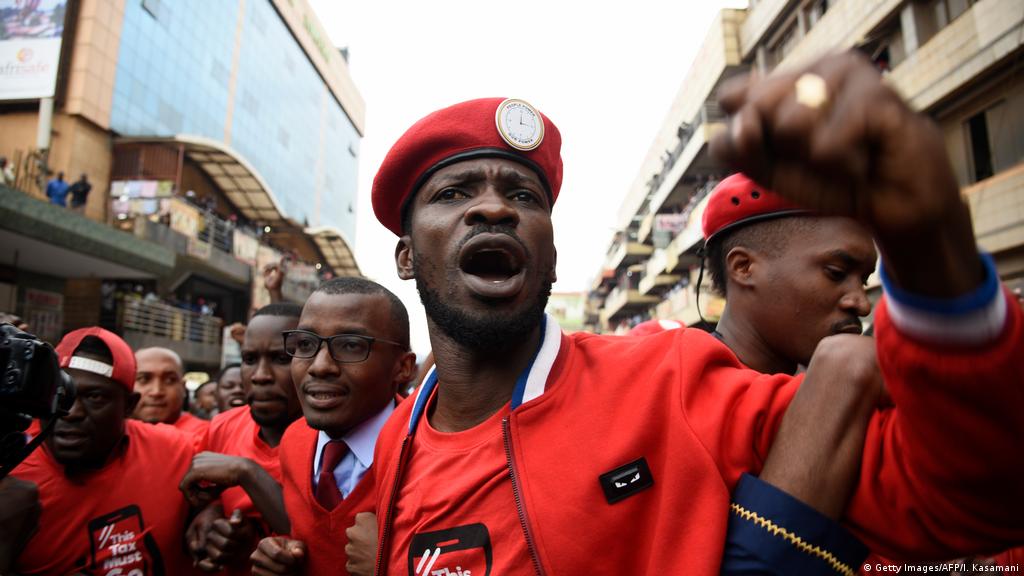 Bobi Wine: The changing face of Ugandan politics | Africa | DW | 26.09.2018