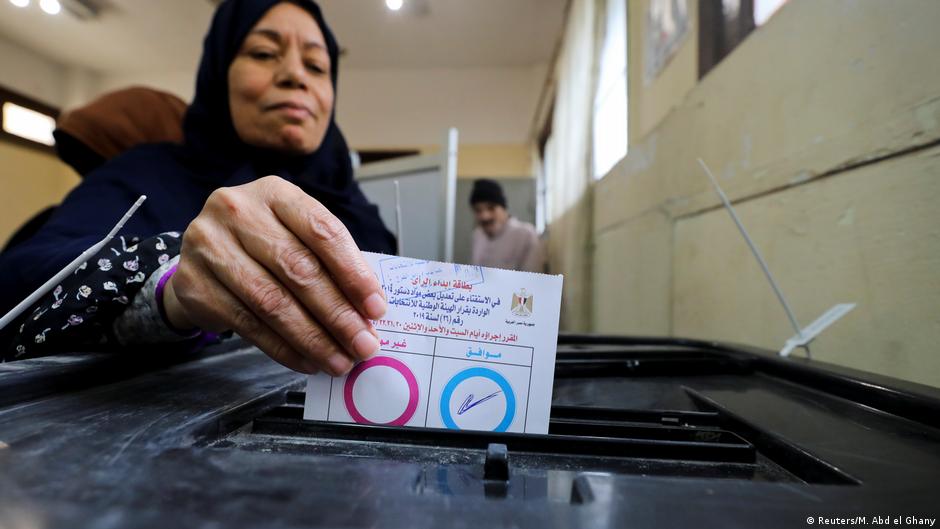 الاستفتاء على تعديلات الدستور في مصر يواجه تحدي مشاركة الناخبين أخبار Dw عربية أخبار عاجلة ووجهات نظر من جميع أنحاء العالم Dw 22 04 2019