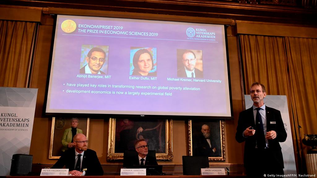 جائزة نوبل للاقتصاد لعام 2019 تذهب إلى فرنسية وهندي وأمريكي