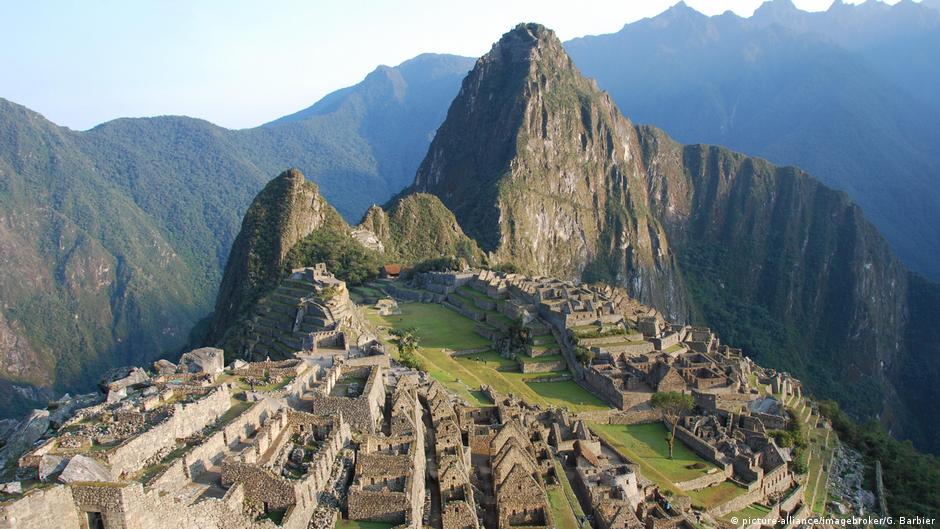 Peru Tourists Accused Of Damaging Defecating On Machu Picchu News Dw 15 01