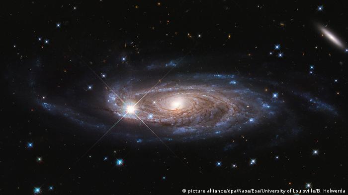 اكتشاف مجرة عملاقة أكبر بعشرة أضعاف من مجرتنا منوعات نافذة Dw عربية على حياة المشاهير والأحداث الطريفة Dw 07 01 2020