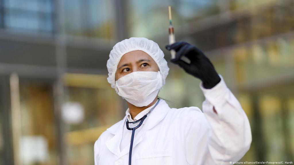 Coronavirus minuto a minuto: Primeras pruebas de vacuna china dan  resultados positivos +++ | El Mundo | DW | 22.05.2020