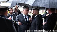 President Zoran Milanovic abruptly leaves the Operation Flash event (picture-alliance/PIXSELL/I. Galovic)