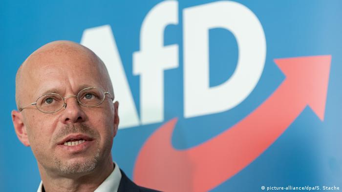 AfD panel confirms exclusion of extremist from party | News | DW |  25.07.2020