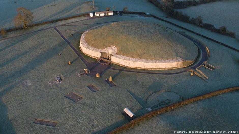 ''Blizu Stonehengea otkriven golem neolitički kameni krug star više od 4500 godina'' 53896974_304