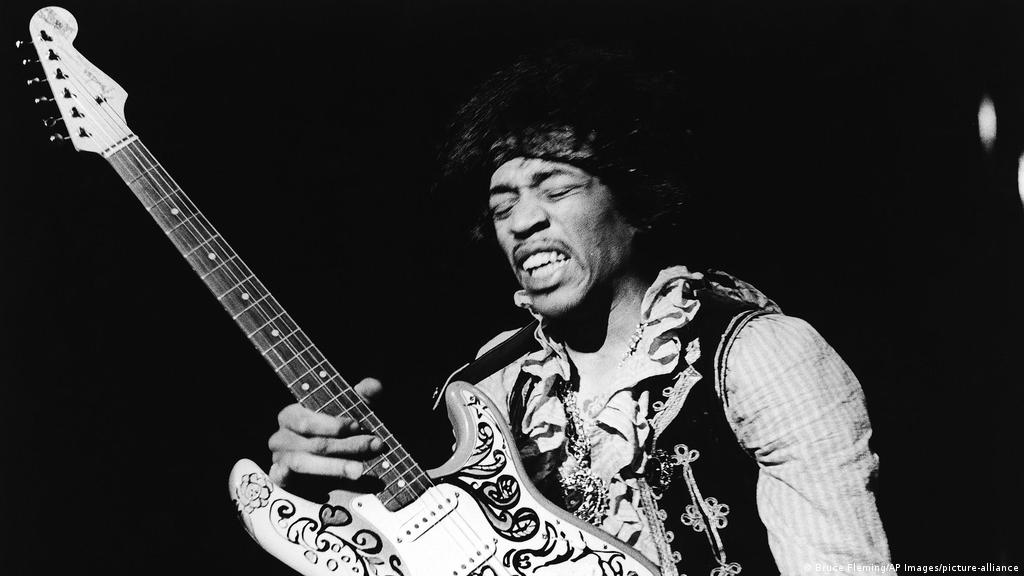 Jimi Hendrix: Still a legend 50 years after his death | Music | DW |  17.09.2020