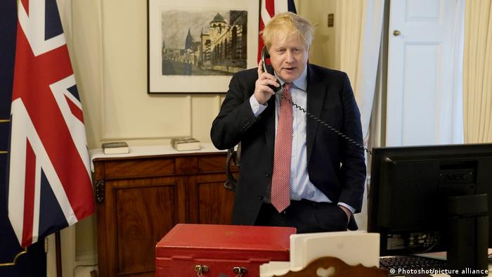 Boris Johnson, aislado tras contacto con positivo por SARS-CoV-2 | Europa |  DW | 15.11.2020
